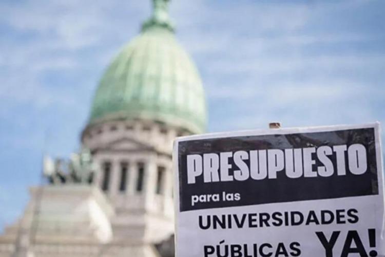 Comenzó el paro universitario por 24hs en reclamo por la falta de financiamiento