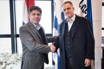 Foto de "Estos espacios de encuentro son muy importantes": Kicillof se reunió con Yamandú Orsi en Montevideo