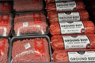 Foto de Trump levantó todos los aranceles a las importaciones de carne molida durante los próximos 90 días
