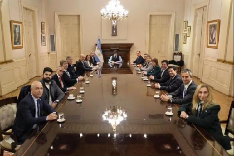 Milei regresó a Casa Rosada y encabezó una reunión de Gabinete con el foco en la agenda legislativa