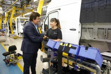 Foto de “Sin industria no hay Argentina": el reclamo de Espinoza en el Día de la Industria Nacional