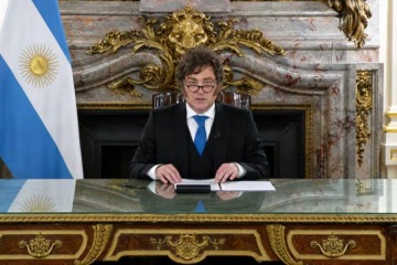 Foto de Milei anunció mayores sanciones contra petroleras que operen en Malvinas y una base naval en Tierra del Fuego