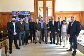 Con Malvinas de fondo, el Gobierno sumó a Pablo Quirno y a Carlos Presti a la mesa política