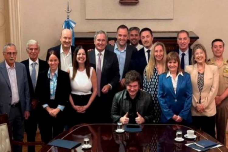Milei reúne al Gabinete antes del envío del proyecto sobre Malvinas al Congreso