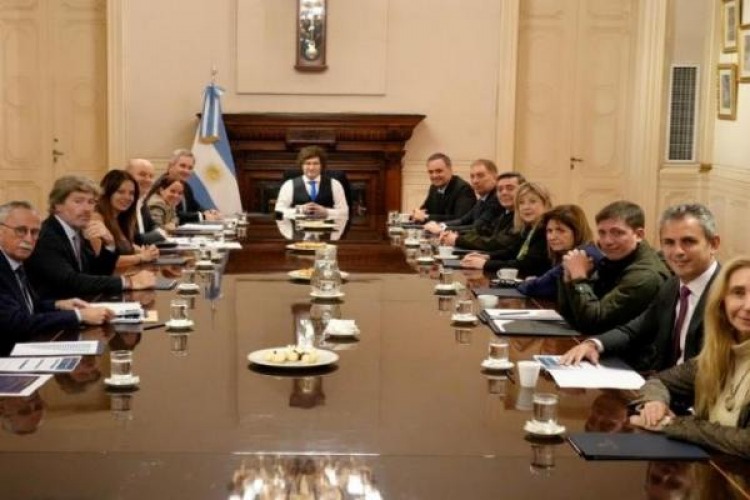 Milei encabezó una nueva reunión de Gabinete en Casa Rosada