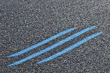 Foto de Las misteriosas líneas azules que cruzan las avenidas porteñas tienen una explicación