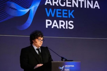 Foto de Milei en París: habló de reelección, prometió un récord de crecimiento y anticipó una nueva etapa de reformas