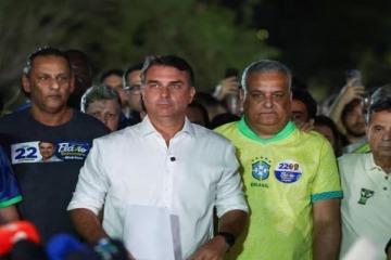 Foto de Flávio Bolsonaro evadió a la Justicia de Brasil y viajó a EEUU en busca de asilo político